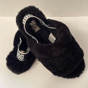 Women’s UGG OH YEAH  slides very good condition like new size 8